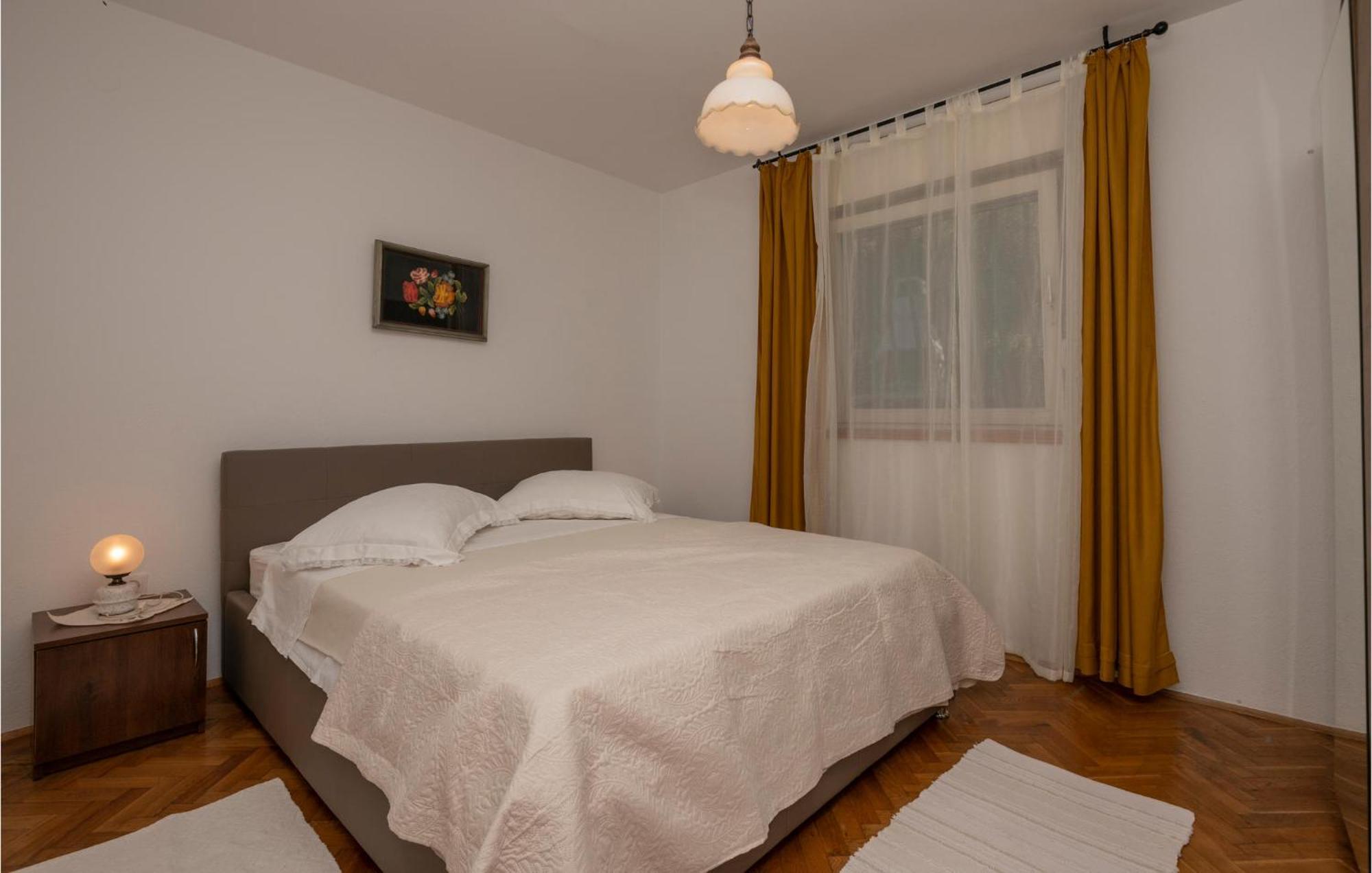 Nice Apartment In Tucepi With Wifi 外观 照片